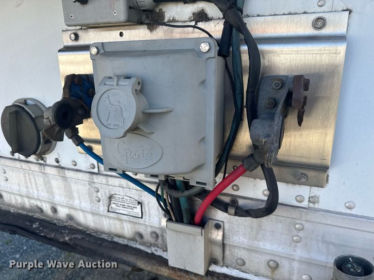 image for item EC3501 2011 Great Dane CMT-1113-11348 refrigerated van trailer