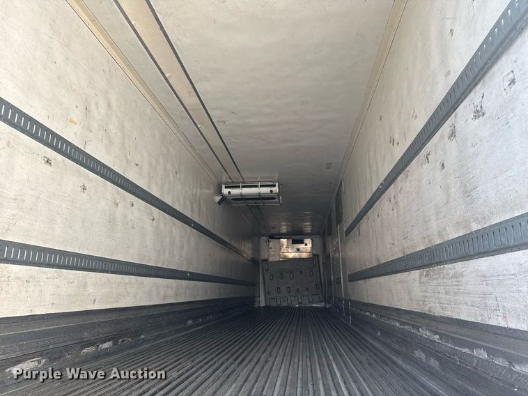 image for item EC3501 2011 Great Dane CMT-1113-11348 refrigerated van trailer