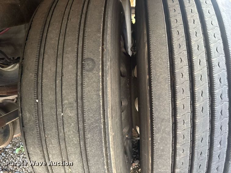 image for item EC3501 2011 Great Dane CMT-1113-11348 refrigerated van trailer