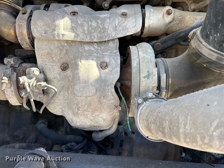 image for item ED5512 2017 Freightliner 122SD semi truck