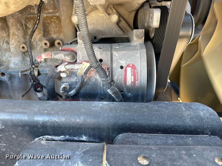 image for item ED5512 2017 Freightliner 122SD semi truck