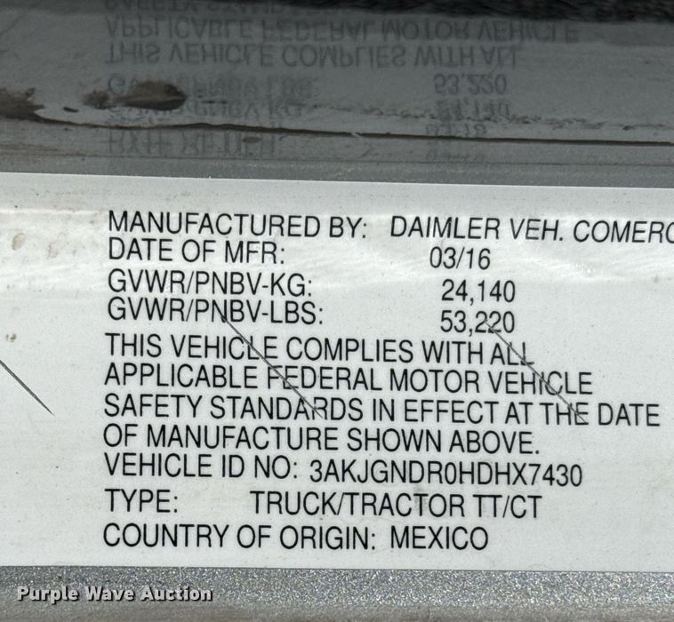 image for item ED5512 2017 Freightliner 122SD semi truck