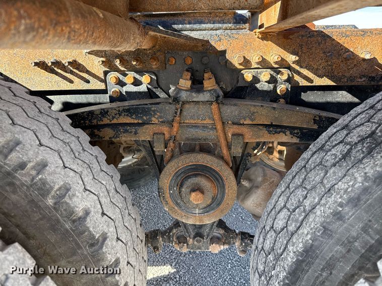 image for item ED5515 2014 Mack GU713 semi truck