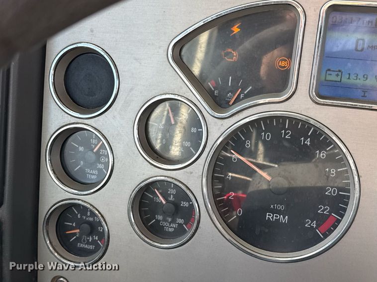 image for item ED5515 2014 Mack GU713 semi truck