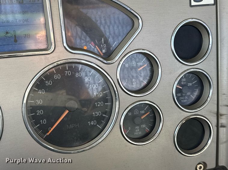 image for item ED5515 2014 Mack GU713 semi truck