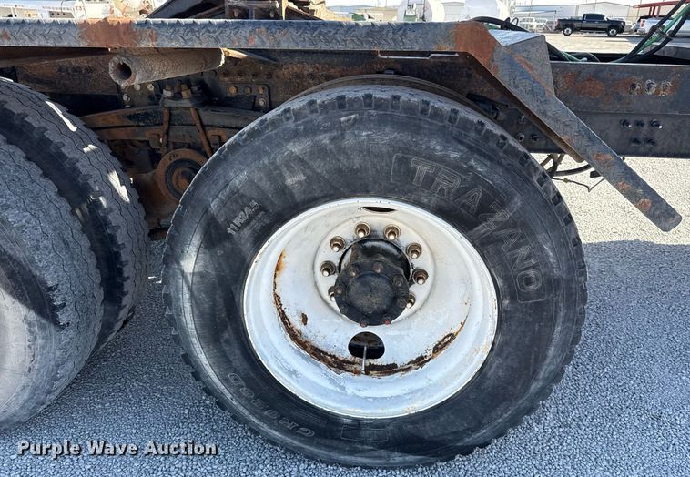 image for item ED5515 2014 Mack GU713 semi truck