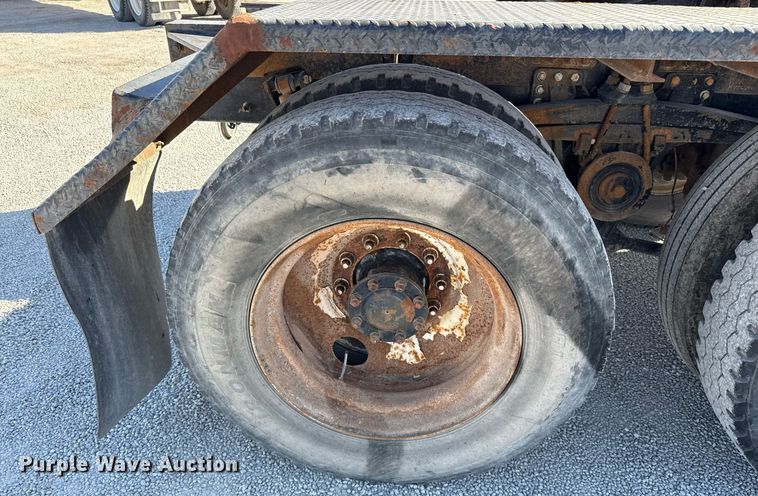 image for item ED5515 2014 Mack GU713 semi truck