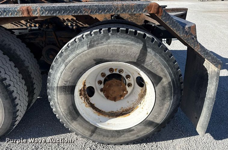 image for item ED5515 2014 Mack GU713 semi truck