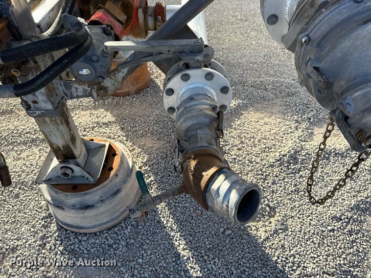 image for item ED5517 2010 Dragon tank trailer