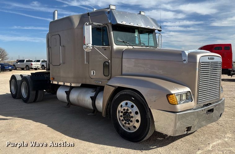 image for item EE0021 1997 Freightliner FLD120 semi truck