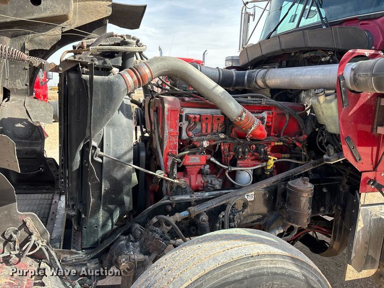 image for item EE0025 2003 Kenworth W900L semi truck