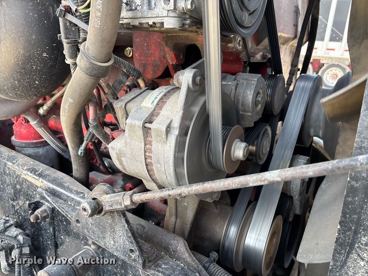 image for item EE0025 2003 Kenworth W900L semi truck