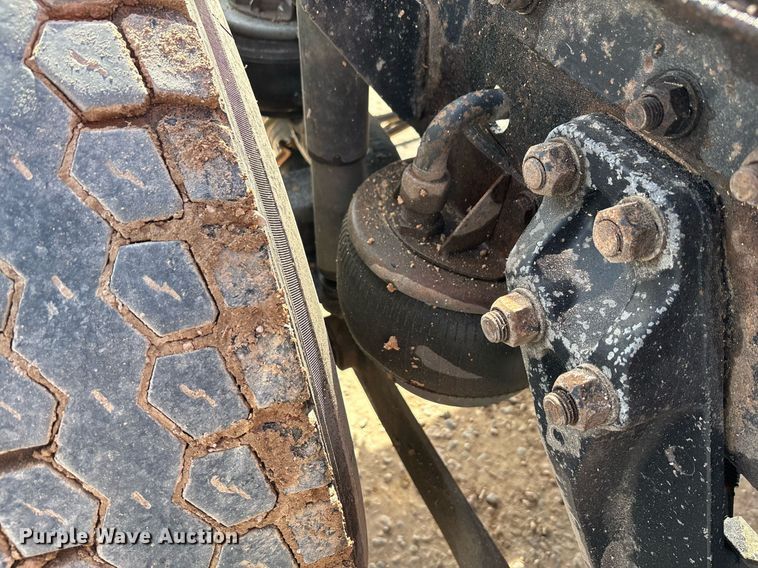 image for item EE0025 2003 Kenworth W900L semi truck