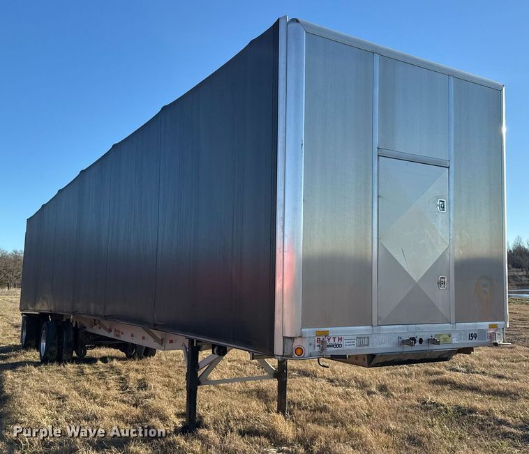 image for item EG2471 2016 Reitnouer Max Miser flatbed trailer