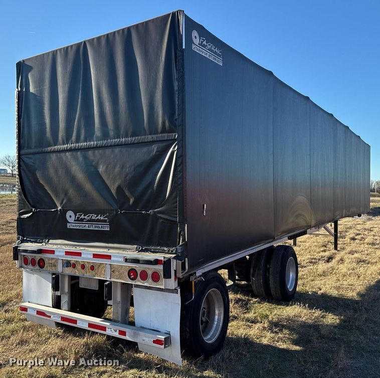 image for item EG2471 2016 Reitnouer Max Miser flatbed trailer