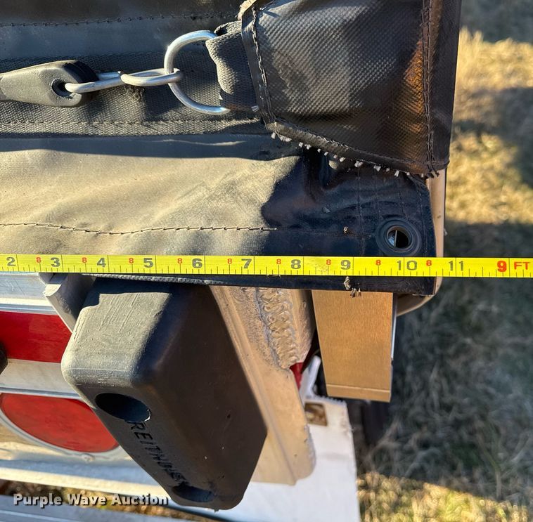 image for item EG2471 2016 Reitnouer Max Miser flatbed trailer