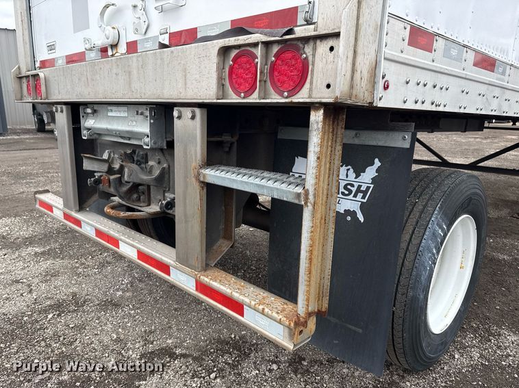 image for item EG2531 2013 Wabash  refrigerated van trailer