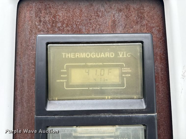 image for item EG2531 2013 Wabash  refrigerated van trailer