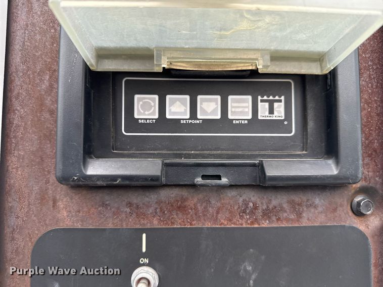 image for item EG2531 2013 Wabash  refrigerated van trailer