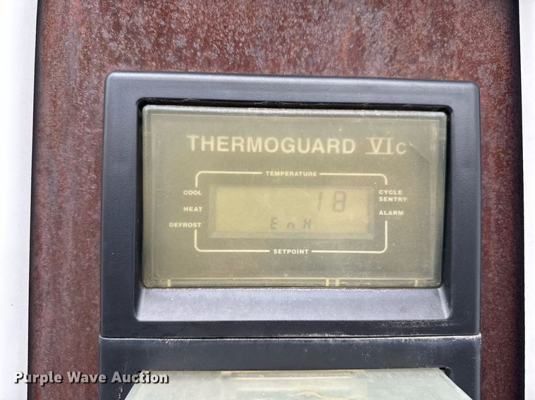 image for item EG2531 2013 Wabash  refrigerated van trailer