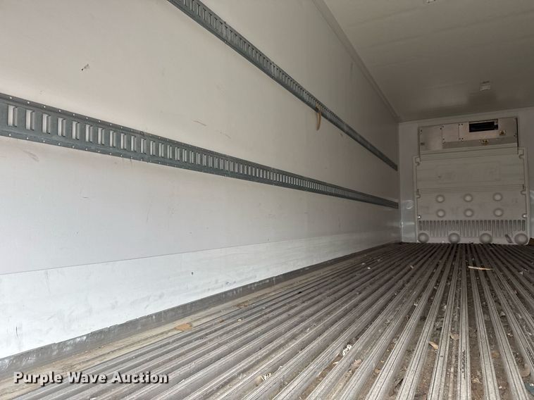 image for item EG2531 2013 Wabash  refrigerated van trailer