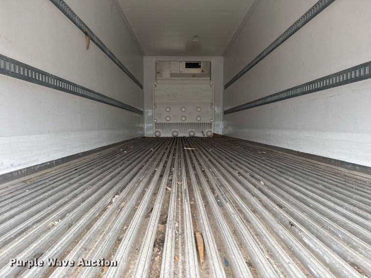 image for item EG2531 2013 Wabash  refrigerated van trailer