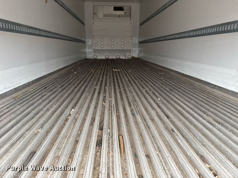 image for item EG2531 2013 Wabash  refrigerated van trailer