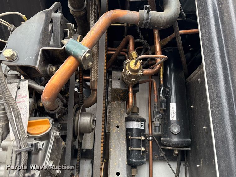 image for item EG2531 2013 Wabash  refrigerated van trailer