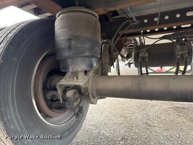 image for item EG2531 2013 Wabash  refrigerated van trailer