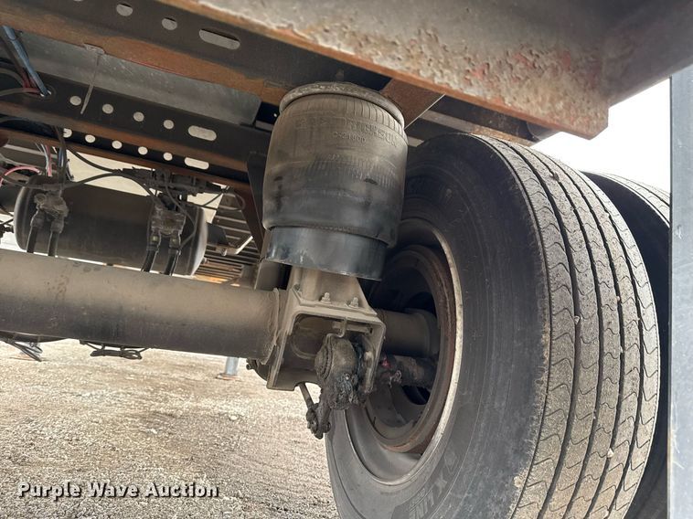 image for item EG2531 2013 Wabash  refrigerated van trailer