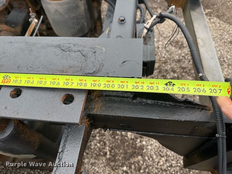 image for item EG2536 1996 International 9400 truck cab and chassis