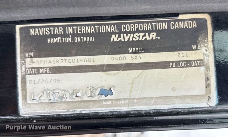 image for item EG2536 1996 International 9400 truck cab and chassis