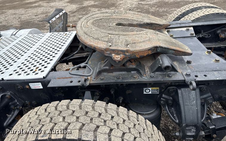 image for item EG2543 2016 Kenworth T680 semi truck