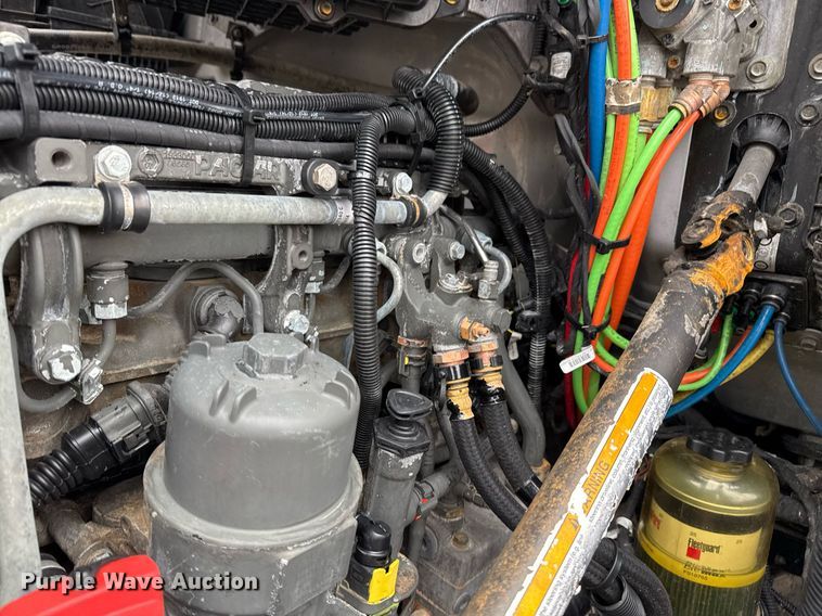 image for item EG2543 2016 Kenworth T680 semi truck