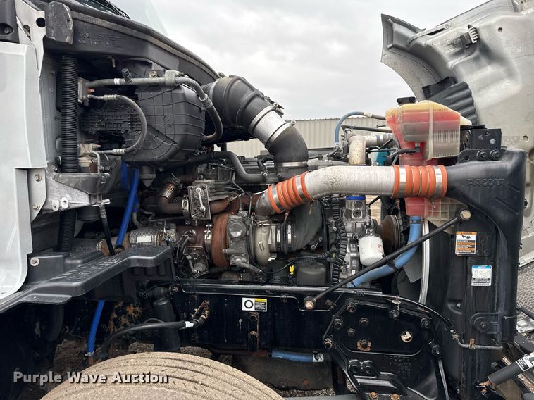 image for item EG2543 2016 Kenworth T680 semi truck