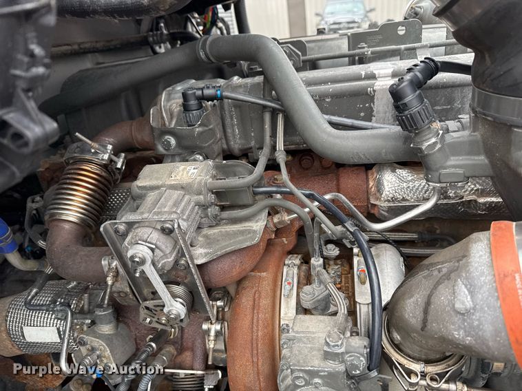 image for item EG2543 2016 Kenworth T680 semi truck