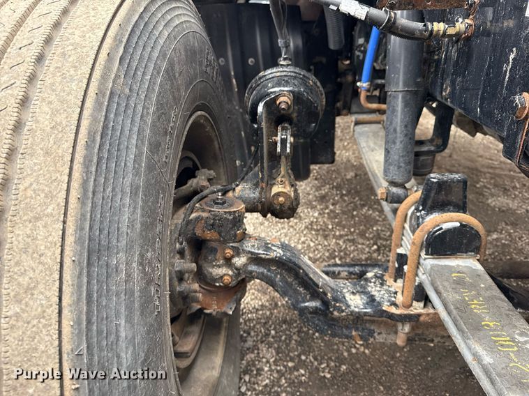 image for item EG2543 2016 Kenworth T680 semi truck