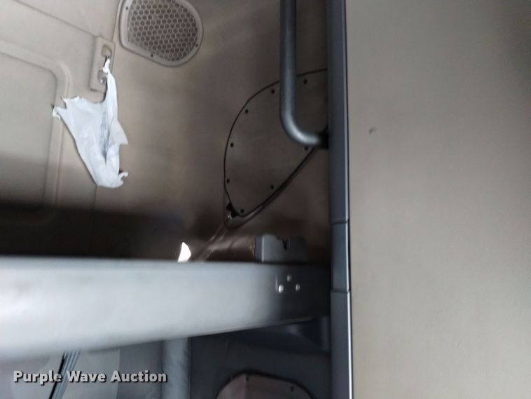 image for item EG9895 2016 Freightliner  Cascadia Evolution  semi truck