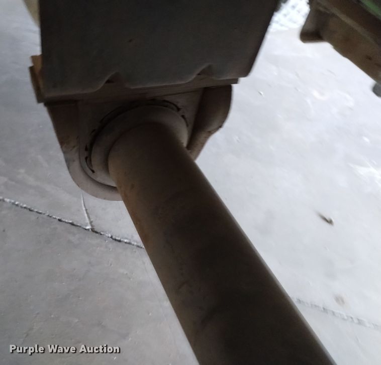 image for item EH0130 2005 Freightliner Columbia semi truck