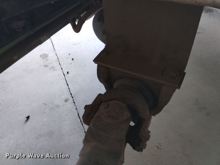 image for item EH0130 2005 Freightliner Columbia semi truck