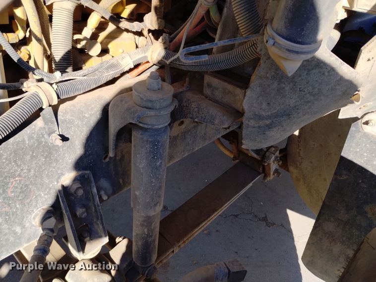 image for item EH0131 1996 International 9200 semi truck