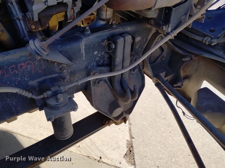 image for item EH0131 1996 International 9200 semi truck