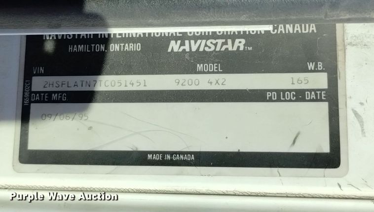 image for item EH0131 1996 International 9200 semi truck