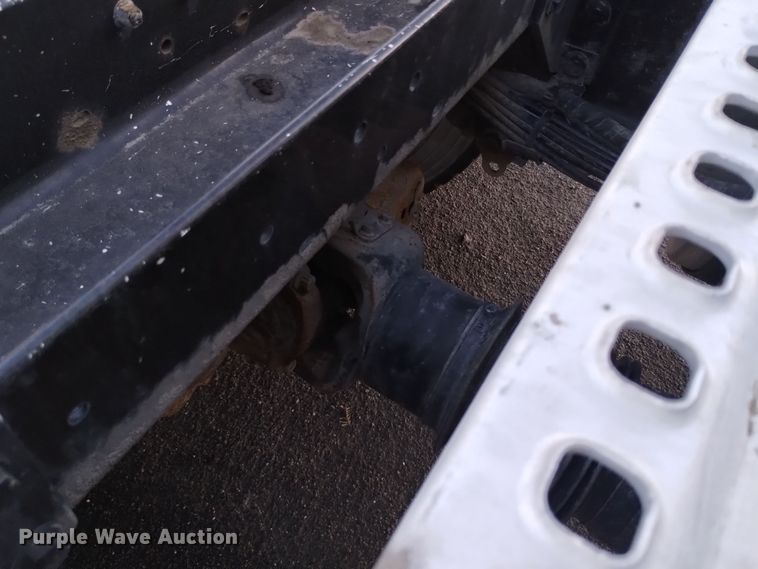 image for item EH0132 2015 Volvo semi truck