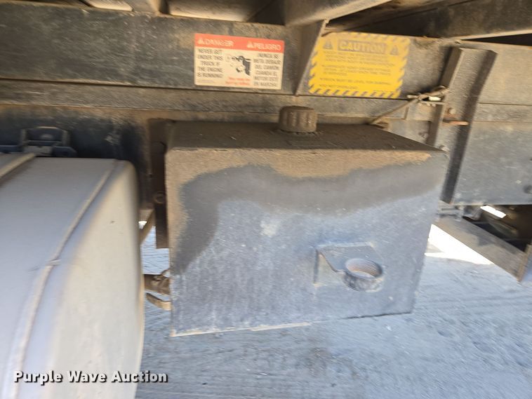 image for item EI4099 2010 International Durastar 4300 dump flatbed truck