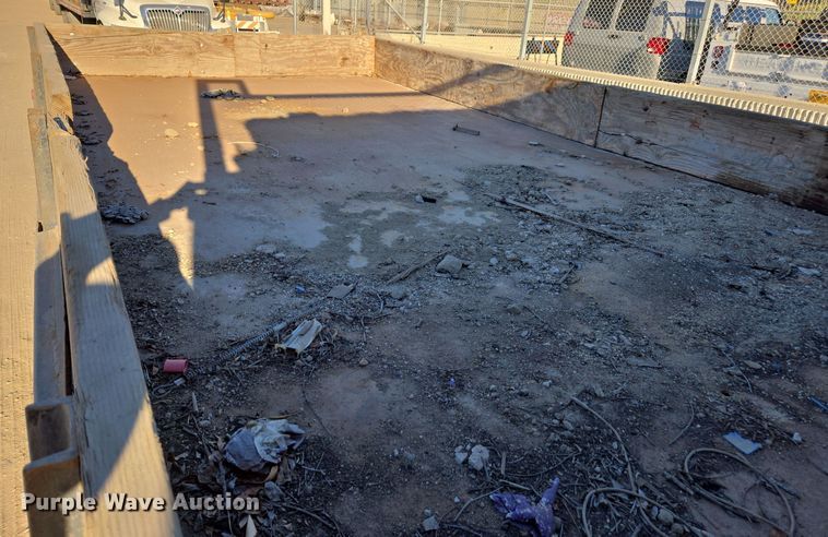 image for item EI4099 2010 International Durastar 4300 dump flatbed truck