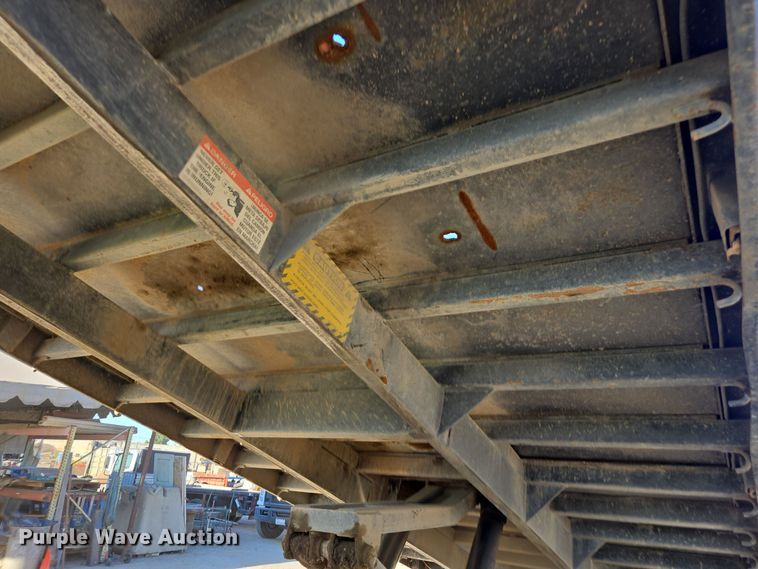 image for item EI4099 2010 International Durastar 4300 dump flatbed truck