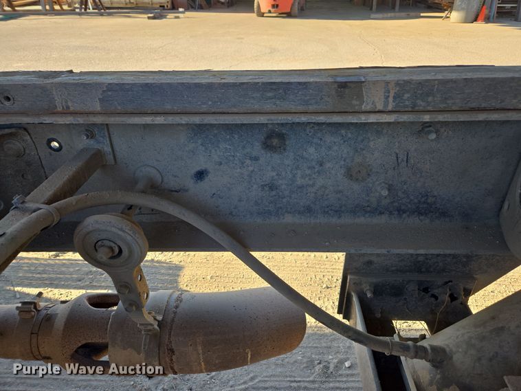 image for item EI4099 2010 International Durastar 4300 dump flatbed truck