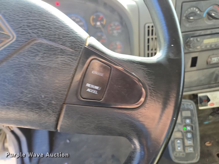 image for item EI4099 2010 International Durastar 4300 dump flatbed truck