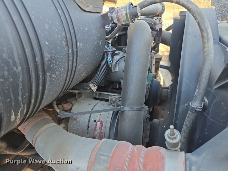 image for item EI4099 2010 International Durastar 4300 dump flatbed truck